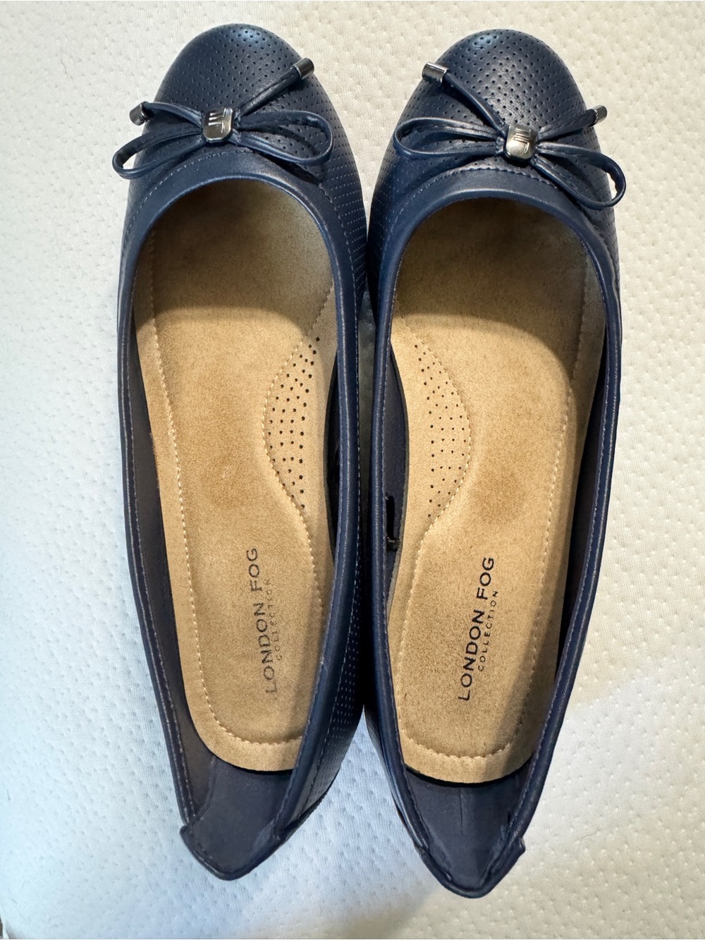London Fog Navy Bow Ballet Flats